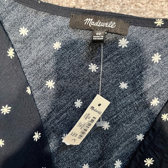 NWT Madewell Top with Delicate Floral Pattern - Picture 2 of 4